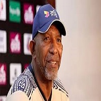 শ্রীলঙ্কা থেকে দুই দিনের জন্য যুক্তরাজ্যে যাচ্ছেন সিমন্স