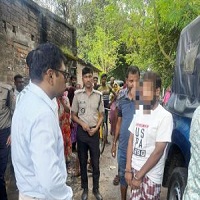 শিবগঞ্জে মাদকবিরোধী অভিযানে দুজনকে কারাদন্ড, উদ্ধার চোলাইমদ