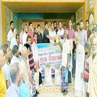 নাচোলে বিনামূল্যে সার ও বীজ বিতরণ