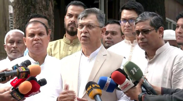 জাতীয় ঐক্য ও দেশ গড়ার প্রত্যয়ে কাজ করছে সরকার: স্বরাষ্ট্রমন্ত্রী
