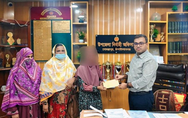 পড়াশোনা চালিয়ে যেতে চাওয়া শিক্ষার্থীর পাশে ইউএনও, ঠেকল বাল্যবিয়ে