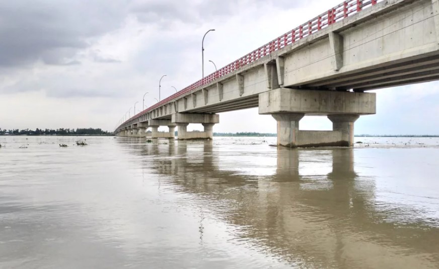 প্রধান সব নদীর পানি বিপৎসীমার নিচে বাড়তে পারে আগামী তিন দিনে