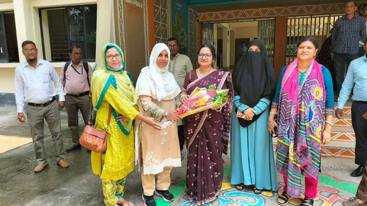 নাচোলে নবাগত ইউএনও প্রিয়াংকা দাসের যোগদান