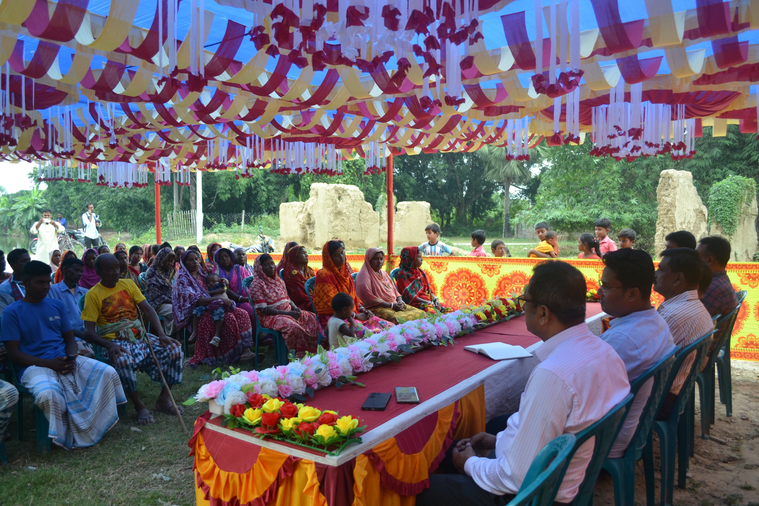 চাঁপাইনবাবগঞ্জে ECCCP-Drought প্রকল্পের কার্যক্রম পরিদর্শন ও মতবিনিময় সভা অনুষ্ঠিত
