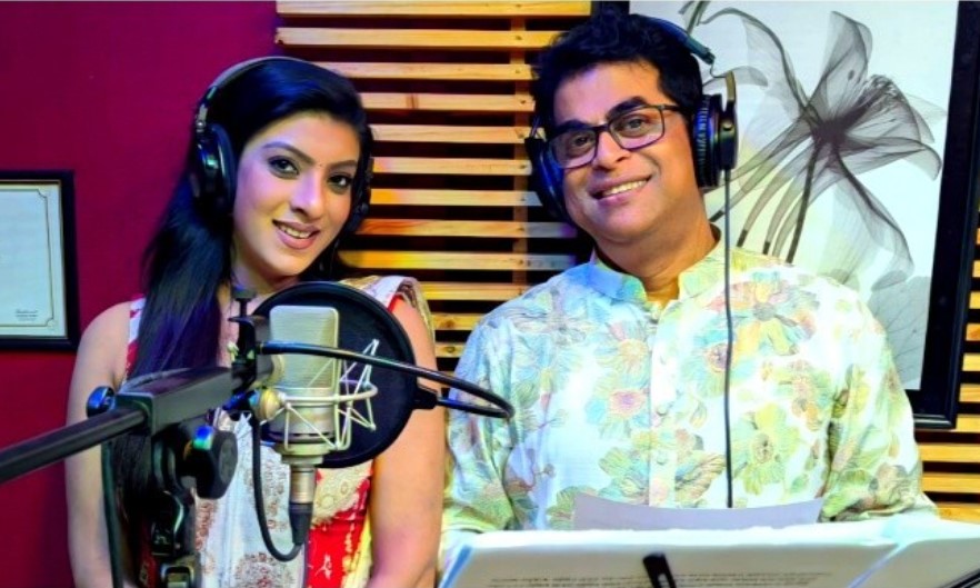 জন্মদিনে মৌকে তার বাবার গান উপহার দিলেন বিপ্লব সাহা