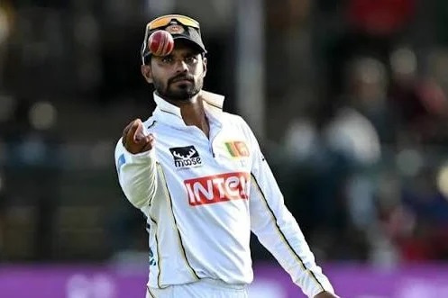 শ্রীলঙ্কার টেস্ট অধিনায়কত্ব ছাড়লেন ধনাঞ্জয়া