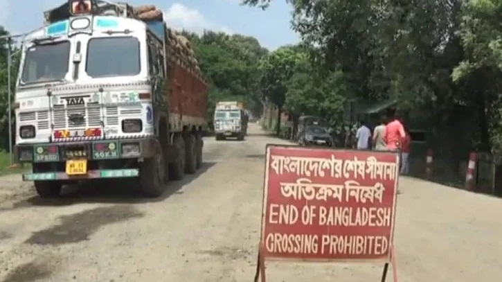ঈদের ছুটির শেষে সোনামসজিদ বন্দরে আমদানি-রফতানি শুরু