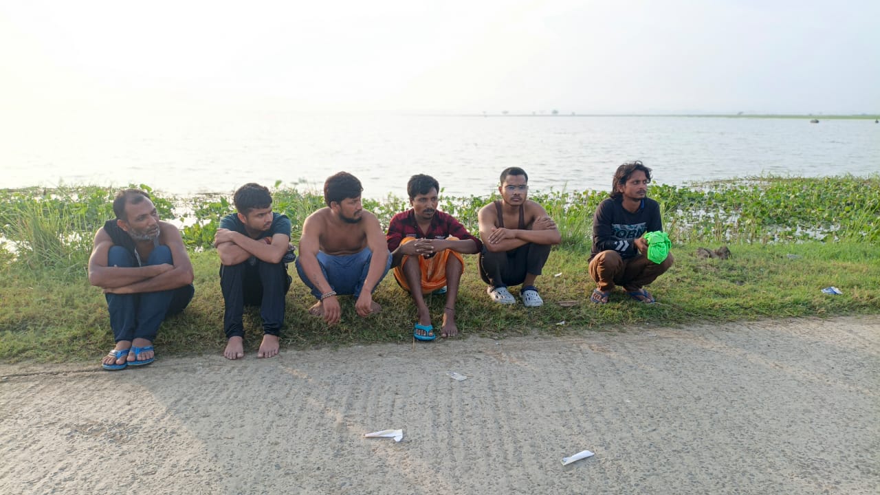 গোমস্তাপুর সীমান্তে ৬ জনকে পুশ-ইনের চেষ্টা, বিজিবির বাধায় ব্যর্থ
