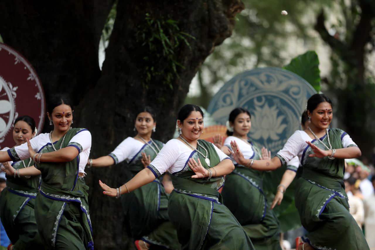 সুরে-নৃত্যে চারুকলায় বর্ষা উদযাপন