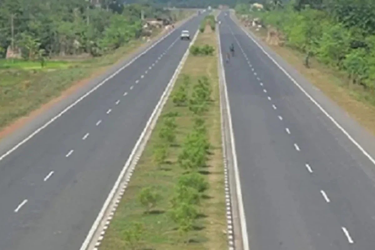 জাতীয় নিরাপদ সড়ক দিবস আজ