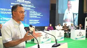 ২৫ হাজার ধাত্রী ও ১ লাখ স্বাস্থ্যকর্মী নিয়োগ করা হবে বলেছেন প্রধানমন্ত্রী