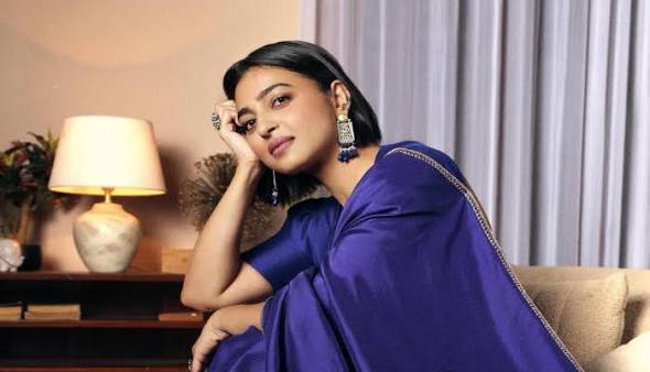 ‘অভিনেত্রী বলে কি ব্যক্তিগত জীবন  বিসর্জন?’ ক্ষোভ রাধিকার