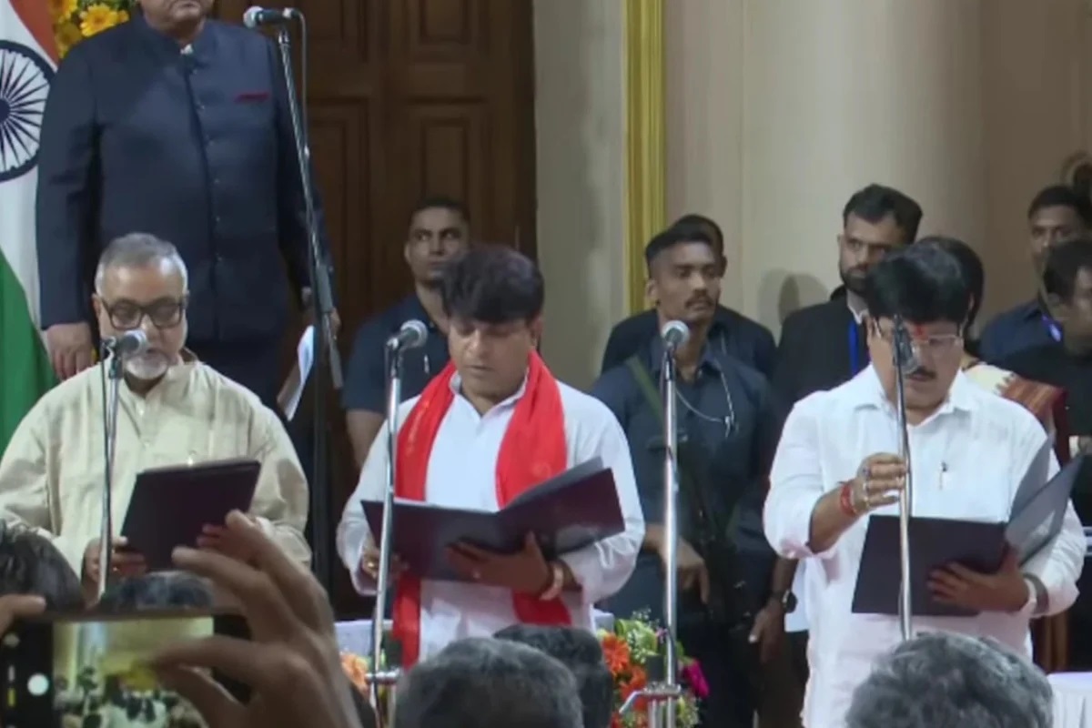 বাড়ল শুভেন্দুর মন্ত্রিসভার আকার, একসঙ্গে ৩৫ জনের শপথ