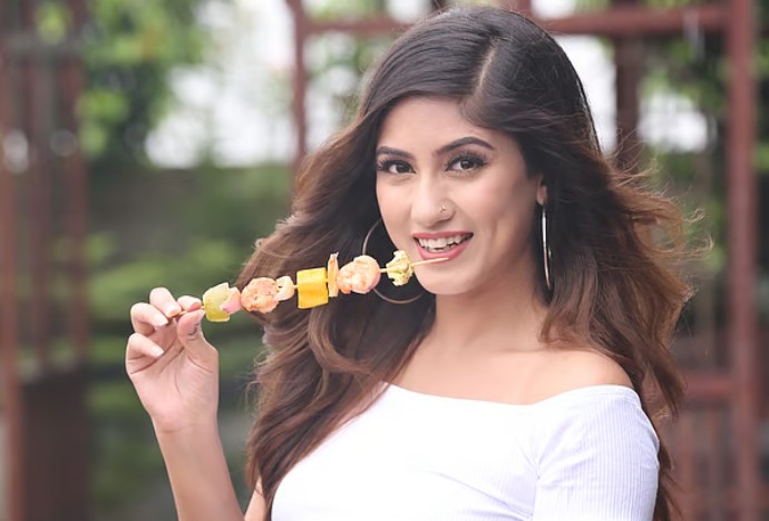সম্পূর্ণা পুরস্কার পেয়ে নারীদের নিয়ে যা বললেন সাফা কবির