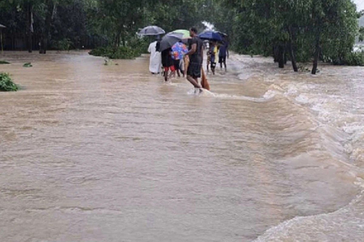 নদ-নদীর পানি বৃদ্ধি: তিন জেলায় স্বল্পমেয়াদী বন্যার শঙ্কা
