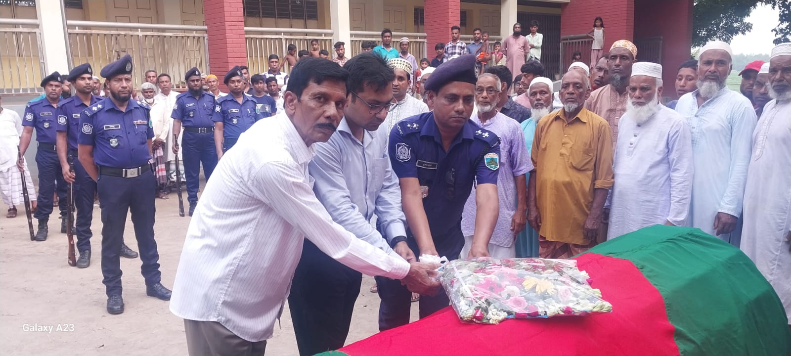 চাঁপাইনবাগঞ্জে বীর মুক্তিযোদ্ধা হেলাল উদ্দীনের ইন্তেকাল, রাষ্টীয় মর্যাদায় দাফন