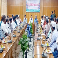 গোমস্তাপুরে নবাগত জেলা প্রশাসকের মতবিনিময় সভা