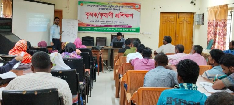 শিবগঞ্জে কিষান ও কিষানিদের নিয়ে প্রশিক্ষণ কর্মশালা