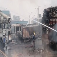 ভারতে পেট্রল পাম্পে ২ ট্রাকের সংঘর্ষ, প্রাণ গেল ৮ জনের