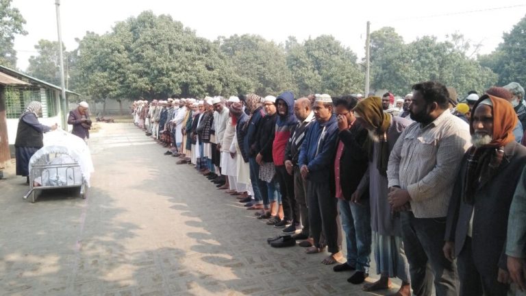 প্রবীণ সাংবাদিক জোব্দুল হকের দাফন সম্পন্ন