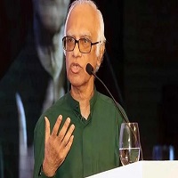 সব শিক্ষার্থীর হাতে নতুন বই তুলে দিতে না পেরে শিক্ষা উপদেষ্টার দুঃখ প্রকাশ