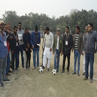 গোমস্তাপুরে ফুটবল টুর্নামেন্টের উদ্বোধন