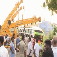 ভারতে ৭০ বাংলাদেশি নিয়ে বাস খাদে, নিহত ১ আহত ১৫