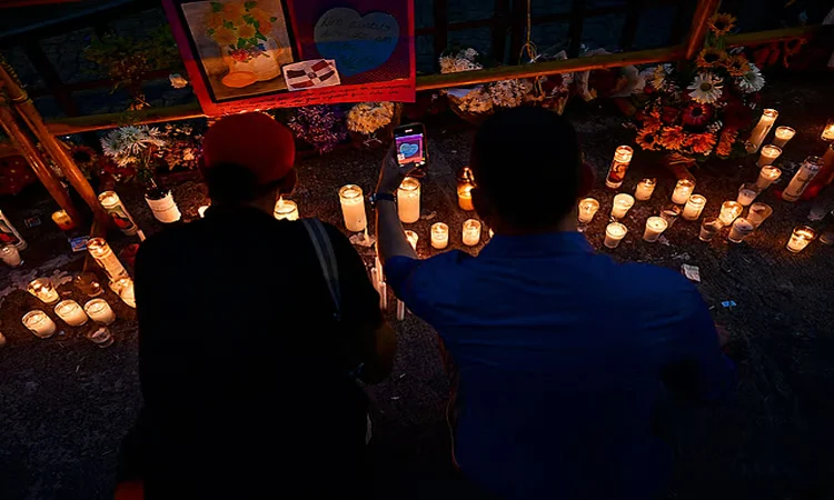 নৈশক্লাবের ছাদধসে মৃতের সংখ্যা বেড়ে ২২৬ জনে দাঁড়িয়েছে 