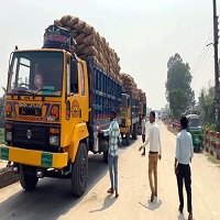 বাংলাদেশের জন্য ট্রান্সশিপমেন্ট সুবিধা বাতিল করল ভারত
