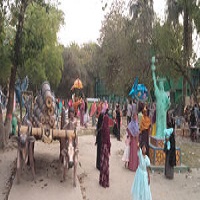 চাঁপাইনবাবগঞ্জের বিনোদন স্পটগুলো শিশুদের কলকালিতে মুখরিত