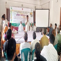 ইসলামপুরে নিরাপদ আম উৎপাদন বিষয়ে কর্মশালা