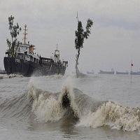 সাগরে গভীর নিম্নচাপ, সারা দেশে অঝোর ধারায় বৃষ্টি