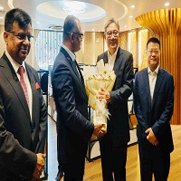 ৩ দিনের সফরে ঢাকায় চীনের বাণিজ্যমন্ত্রী