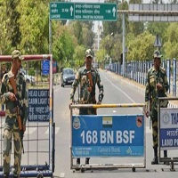 পাকিস্তান থেকে পণ্য আমদানি নিষিদ্ধ করল ভারত