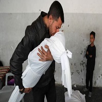 নবজাতকও রেহাই পাচ্ছে না ইসরায়েলি হামলা থেকে