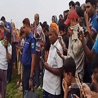 শিবগঞ্জে নদীতে অজ্ঞাতব্যক্তির ভাসমান অর্ধগলিত মরদেহ উদ্ধার