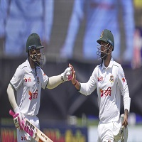 গল টেস্ট: বৃষ্টির আগে মুশফিক-লিটনের দাপট