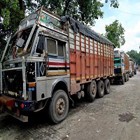 টানা ১১ দিন বন্ধের পর কর্মচঞ্চল সোনামসজিদ স্থলবন্দর, দুপুর পর্যন্ত প্রবেশ করেছে দুশতাধিক ভারতীয় ট্রাক