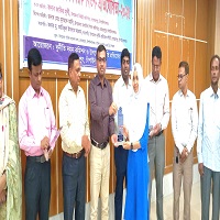 গোমন্তাপুরে বিতর্ক প্রতিযোগিতা ও পুরস্কার বিতরণ