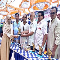 গোমস্তাপুরে ইসলামী সাধারন কুইজ প্রতিযোগিতার পুরস্কার বিতরণ