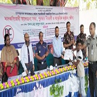 মাদক ব্যবসায়ীদের সামাজিকভাবে বয়কট করতে হবে : জেলা প্রশাসক