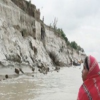 পদ্মা নদী ভাঙনের আতঙ্কে ৫০ হাজার মানুষ
