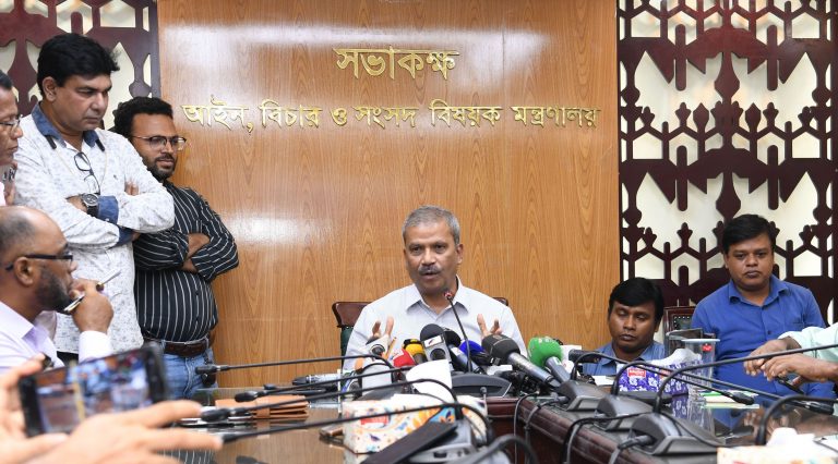 আগামী কিছুদিনের মধ্যে নির্বাচনের তারিখ ঘোষণা করা হবে : আইন উপদেষ্টা