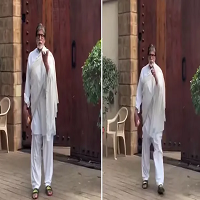 মেজাজ হারালেন অমিতাভ