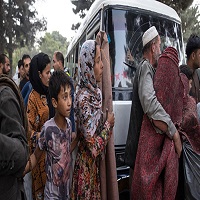 ইরান ফেরত আফগানদের বহনকারী বাসে দু*র্ঘট*না, নি*হ*ত ৭১