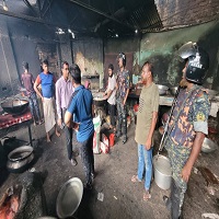 শিবগঞ্জে অস্বাস্থ্যকর পরিবেশে খাবার প্রস্তুত, ২ হোটেল মালিককে জরিমানা