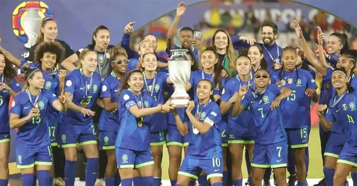 কোপা আমেরিকার শিরোপা ধরে রাখলো ব্রাজিল