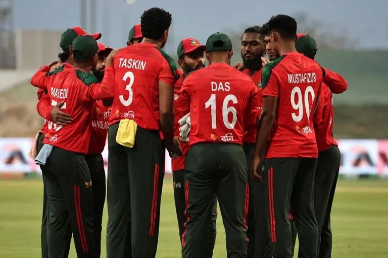 আজ রাতে মুখোমুখি হচ্ছে শ্রীলংকা-আফগানিস্তান, জটিল সমীকরণের সামনে টাইগাররা