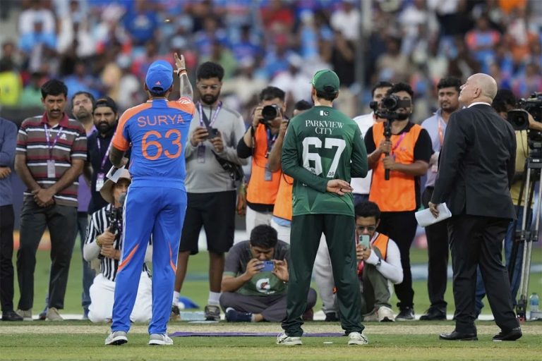 এশিয়া কাপে আবারও মুখোমুখি হচ্ছে ভারত-পাকিস্তান