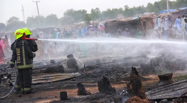মেক্সিকোতে গ্যাসবাহী ট্যাংকার বিস্ফোরণ, নিহত ২৫